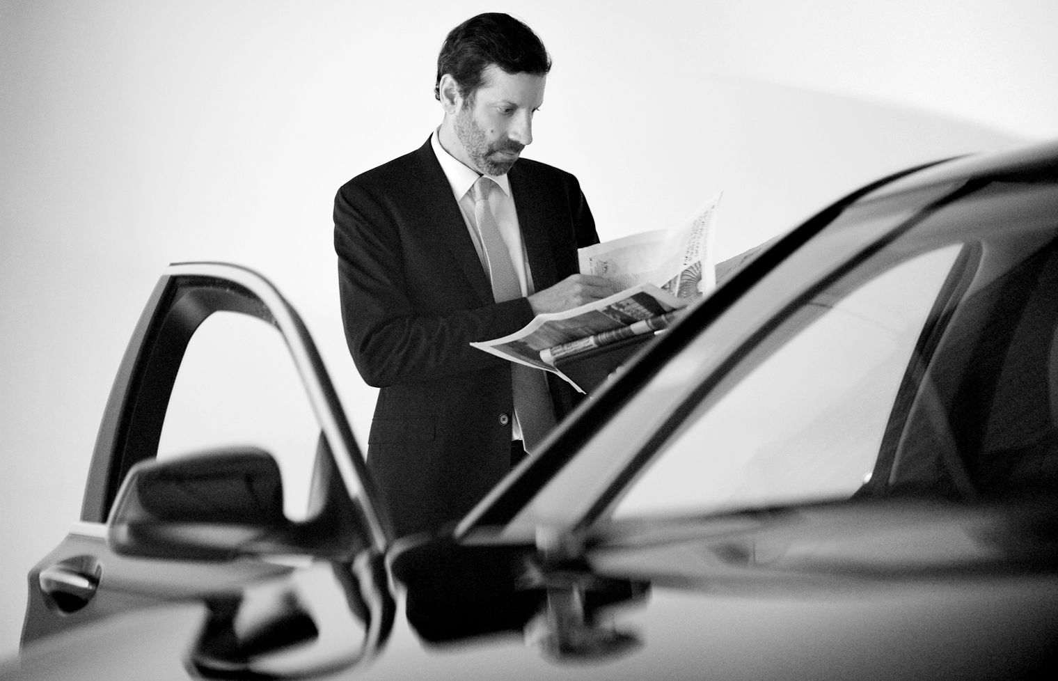 An chauffeur available at your convenience to offer a service tailored to meet your needs